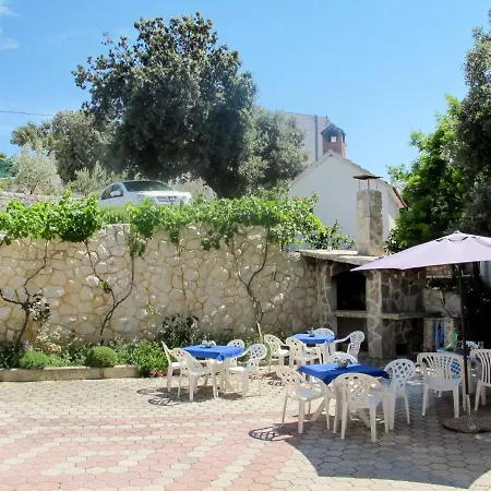 Apartment Galeb - Roz100 By Interhome Razanj